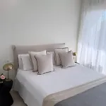 Coronado Apartman *